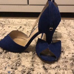 Royal blue peep toes.